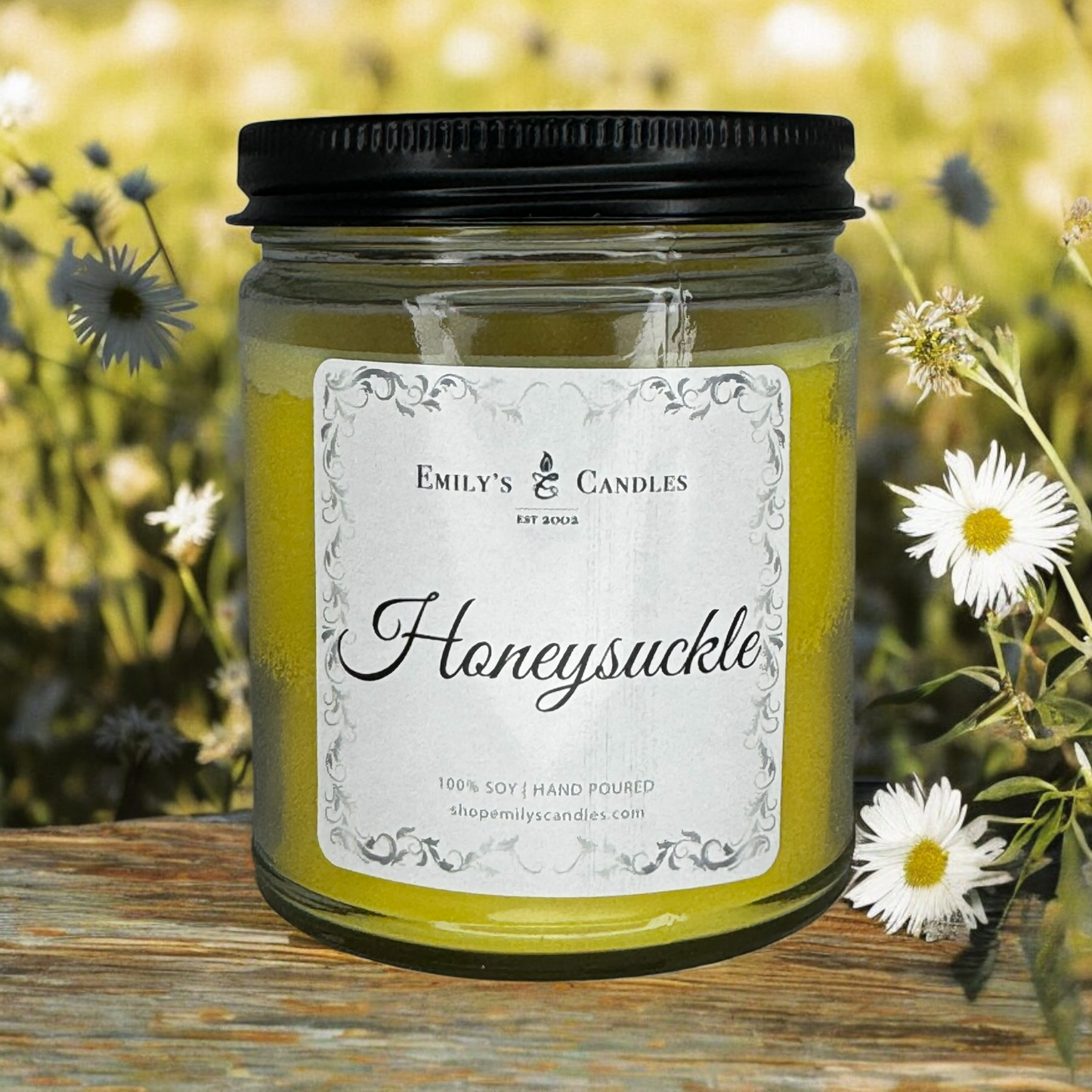 9 Oz Soy Candle Honeysuckle